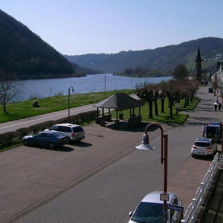 Hatzenport Gasthaus Zur Traube מראה חיצוני תמונה