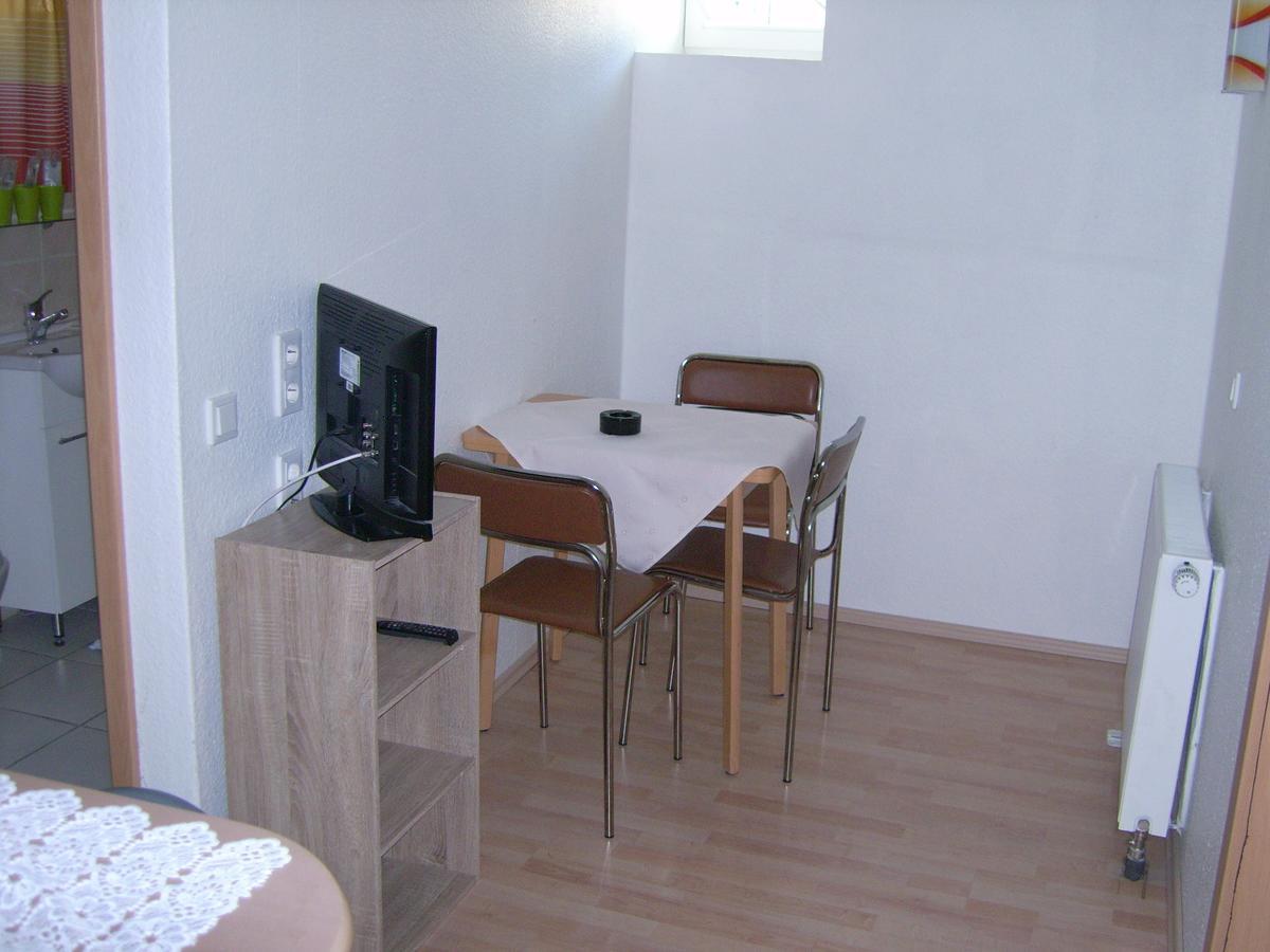 Hatzenport Gasthaus Zur Traube מראה חיצוני תמונה
