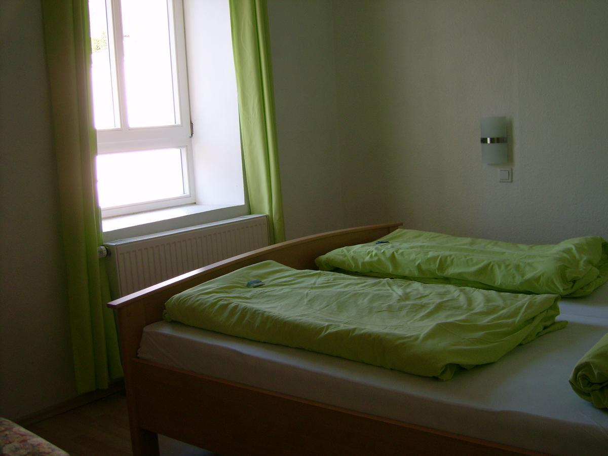 Hatzenport Gasthaus Zur Traube מראה חיצוני תמונה