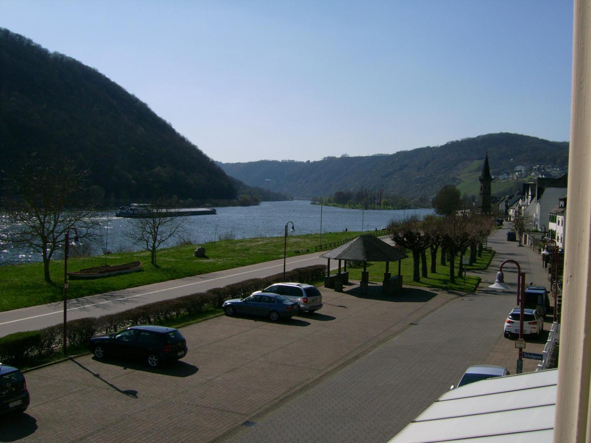 Hatzenport Gasthaus Zur Traube מראה חיצוני תמונה